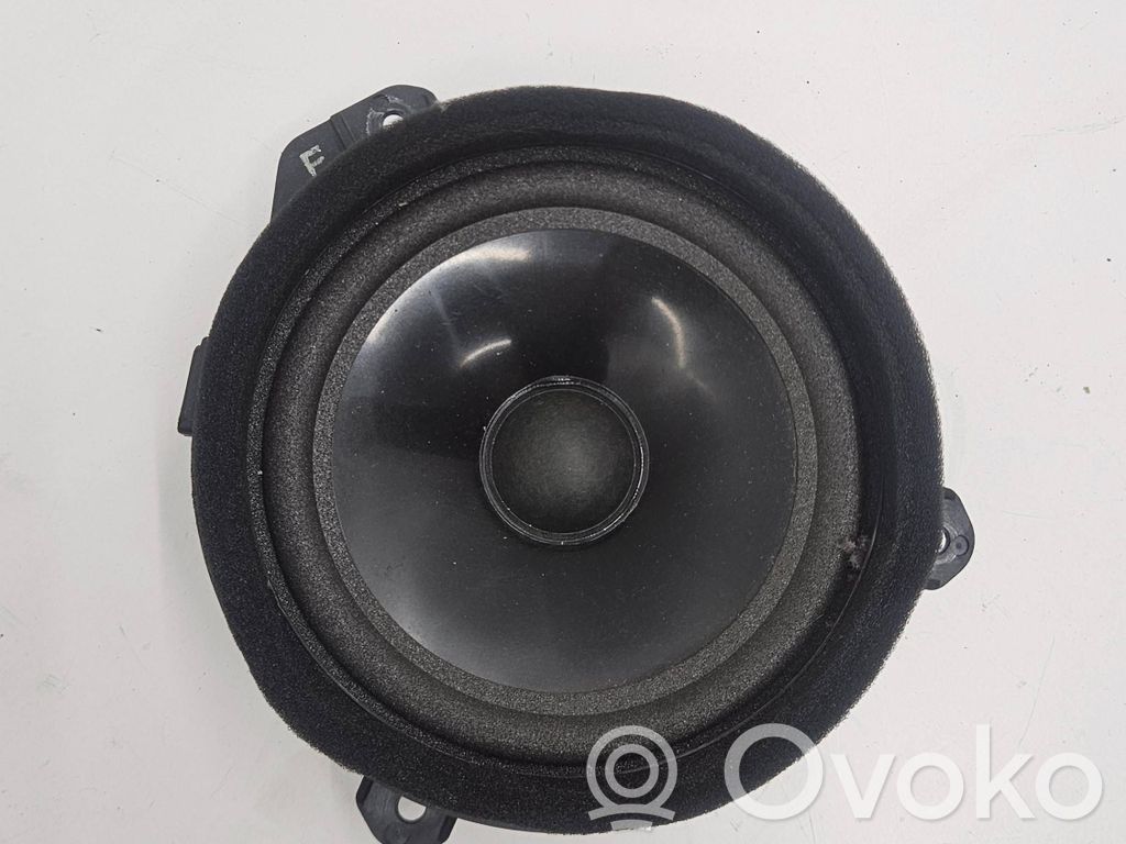 Subaru Legacy Altavoz de la puerta delantera 