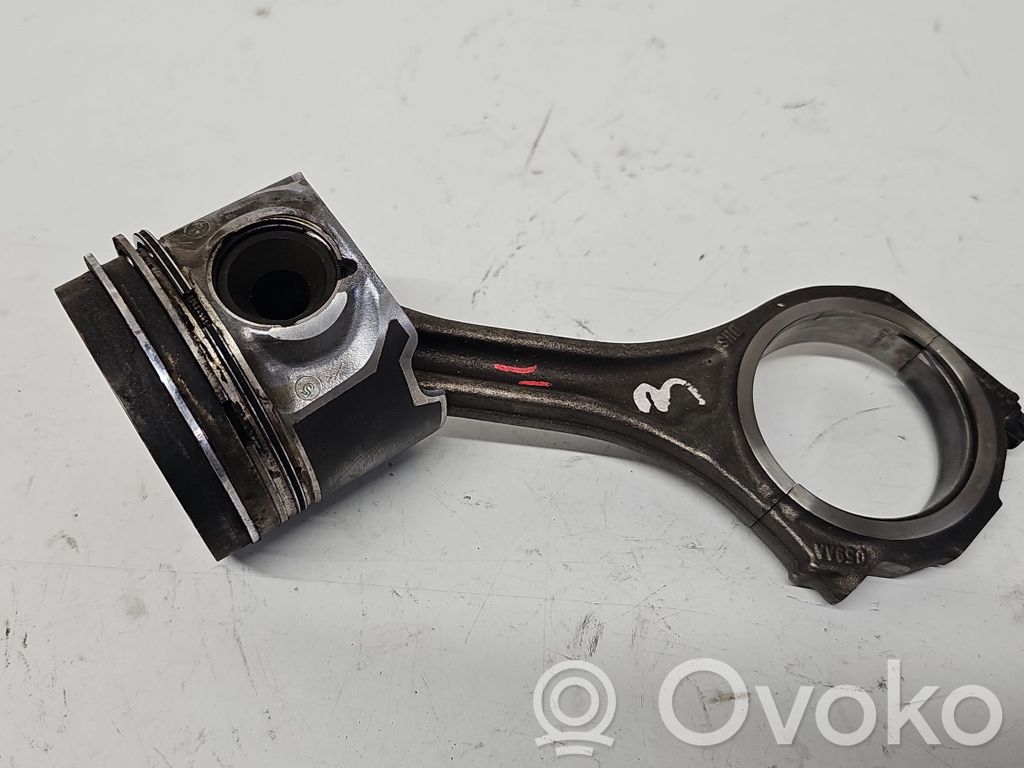 Audi Q7 4L Piston with connecting rod 