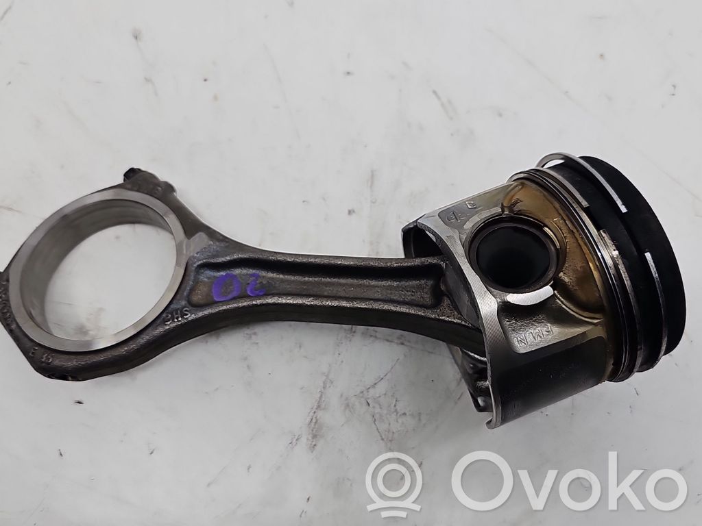 Audi A4 S4 B8 8K Piston with connecting rod 