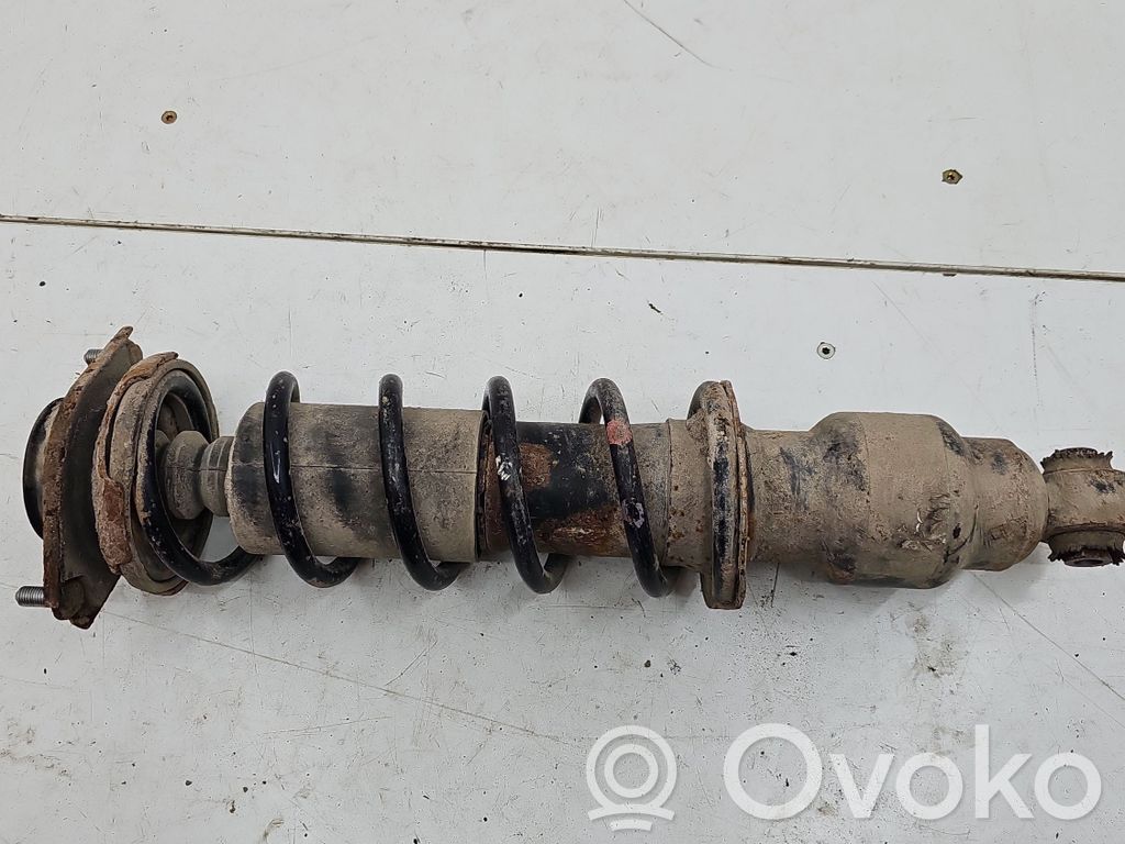 Subaru Outback Takaiskunvaimennin kierrejousella 