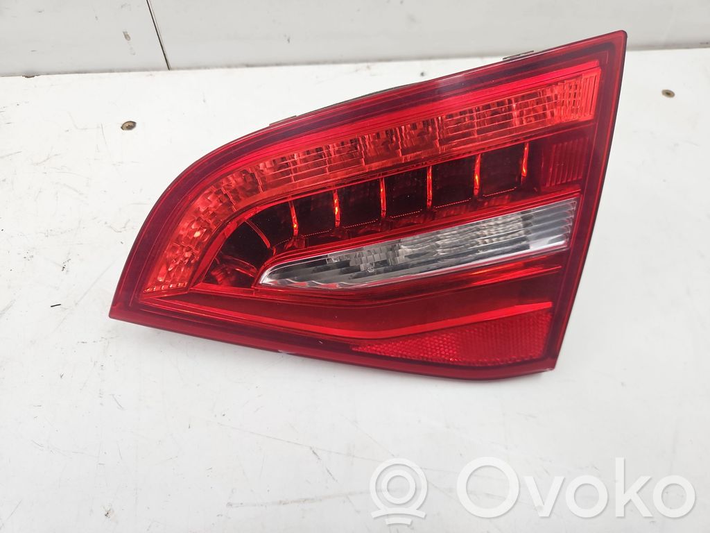 Audi A4 S4 B8 8K Lampy tylnej klapy bagażnika 
