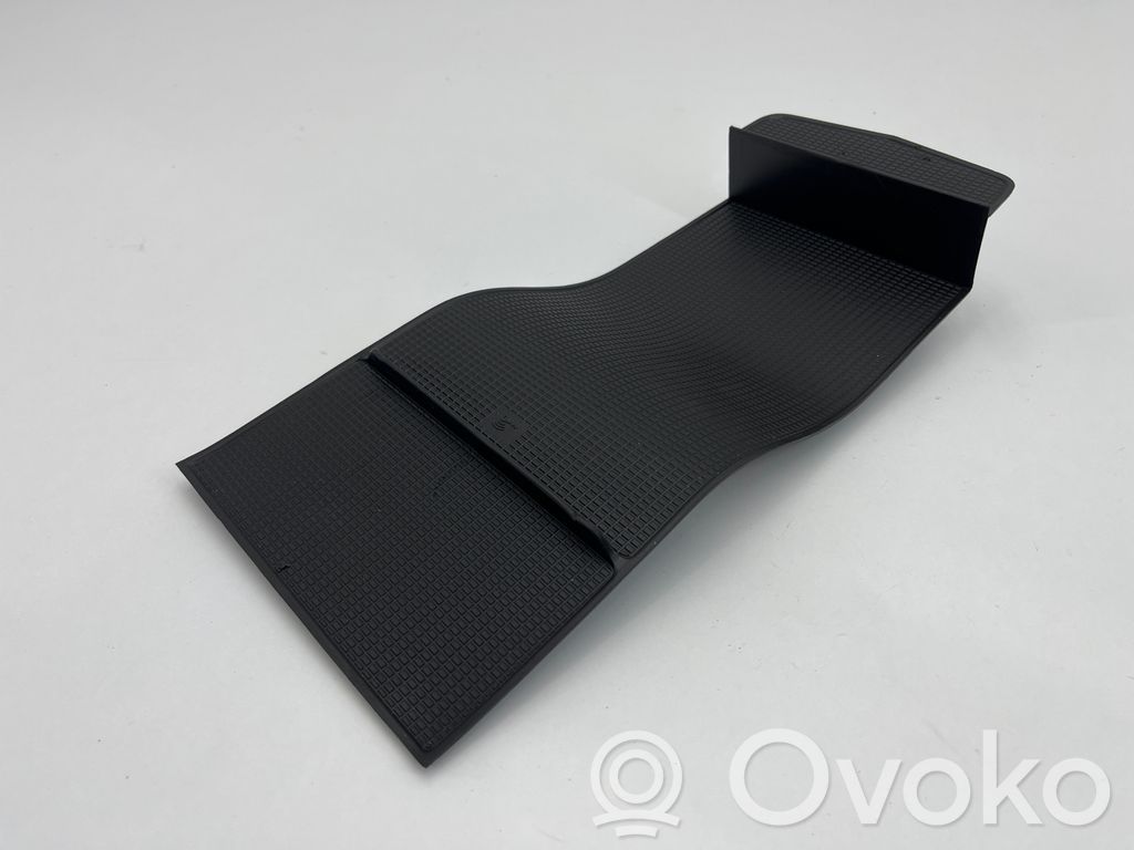 Volvo XC40 Base de la guantera 