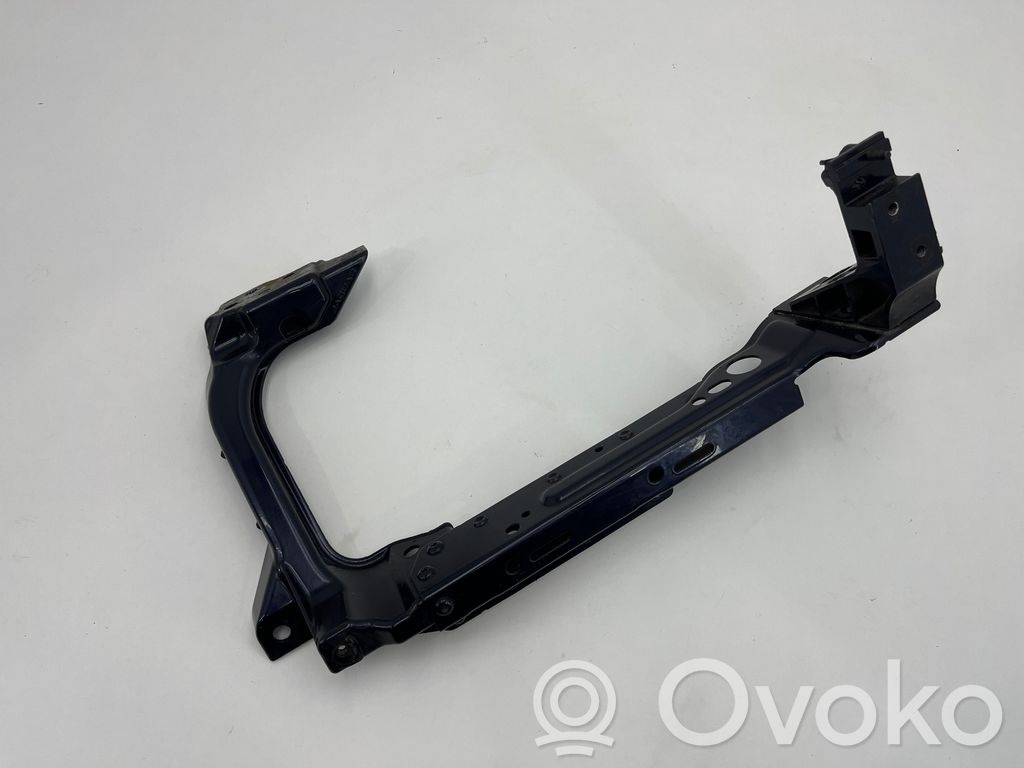 Jaguar XE Traverse, support de radiateur latéral 