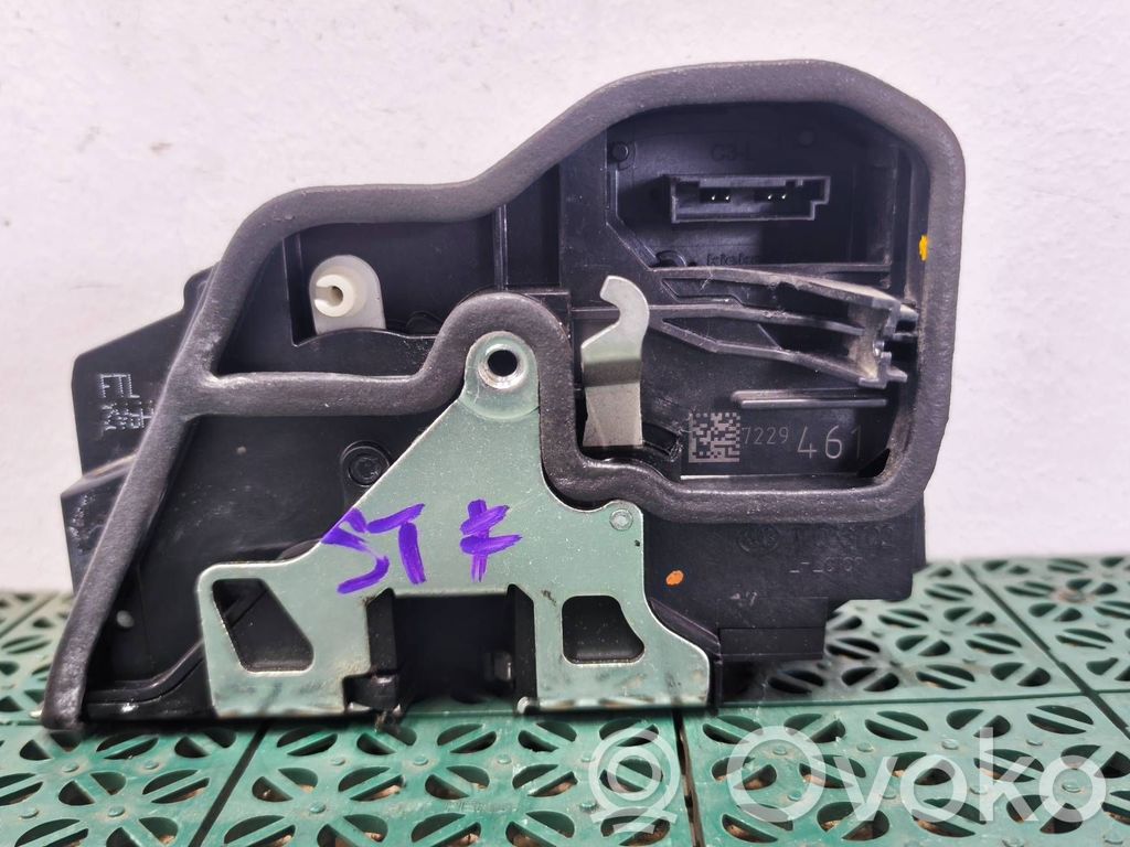 Serrure de porte avant   7229461