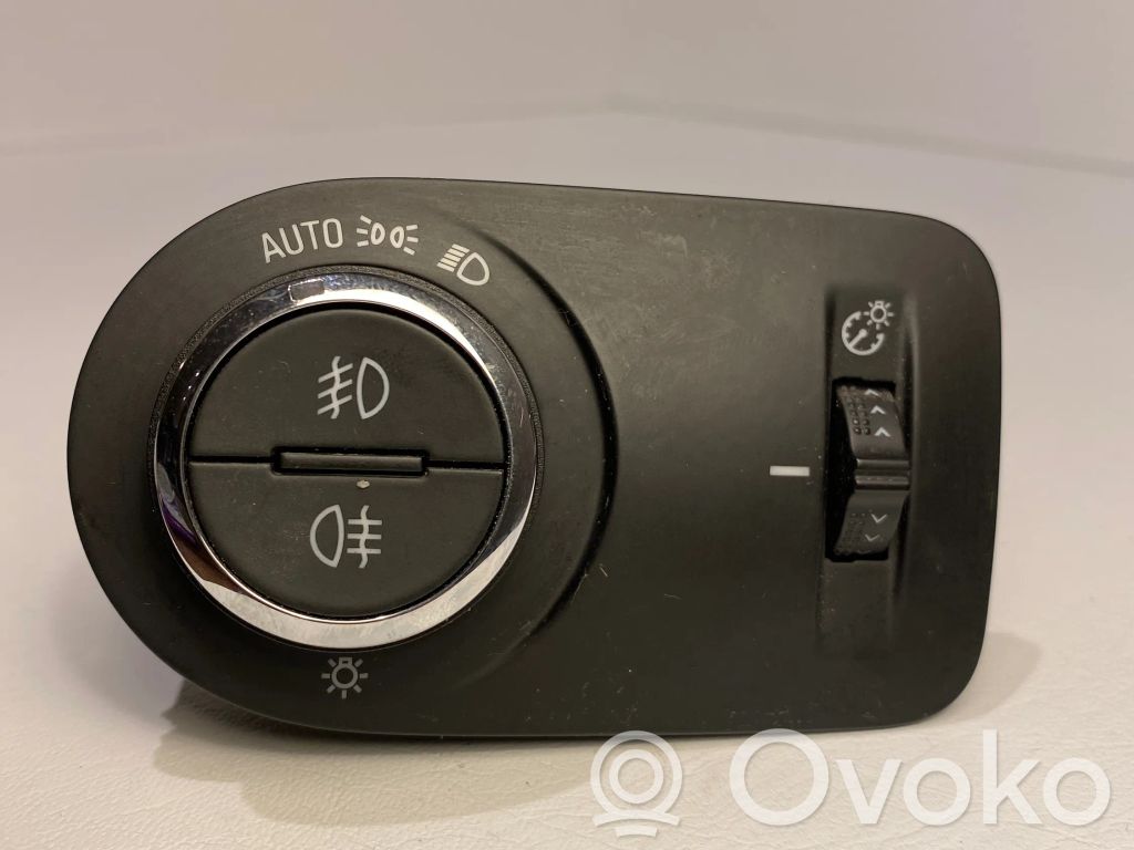Opel Astra K Light switch 