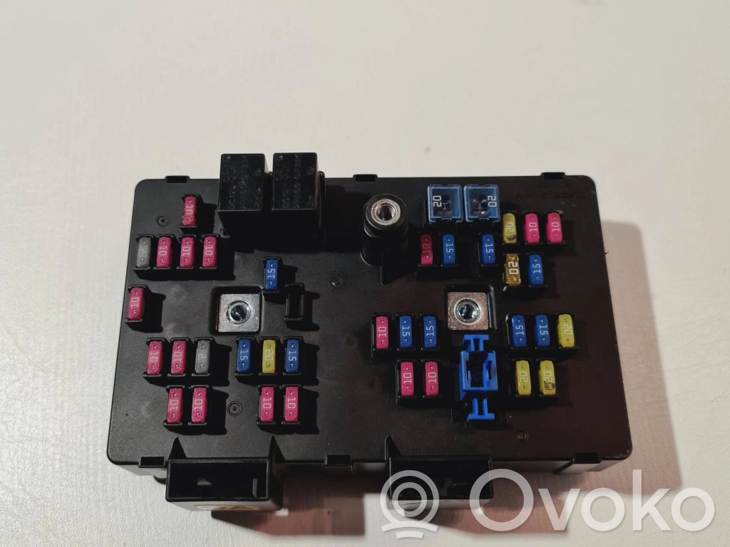 Opel Antara Fuse module 
