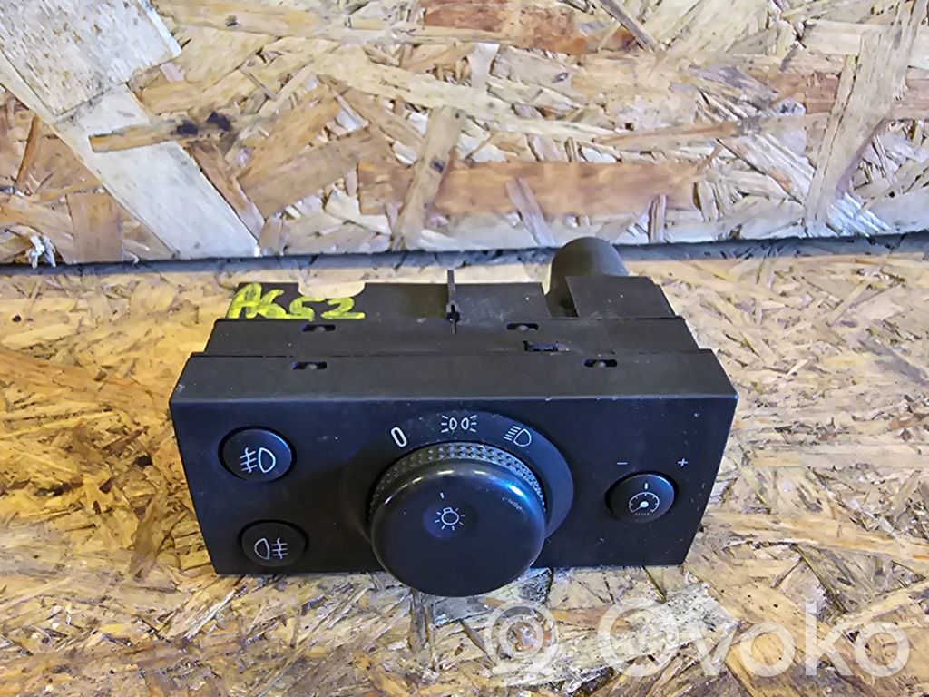 Light switch   9185891,2982,LK04060030