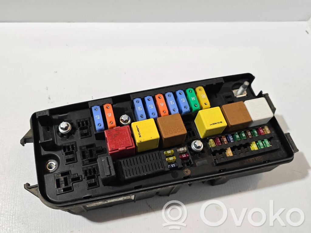 Opel Signum Ramka / Moduł bezpieczników 