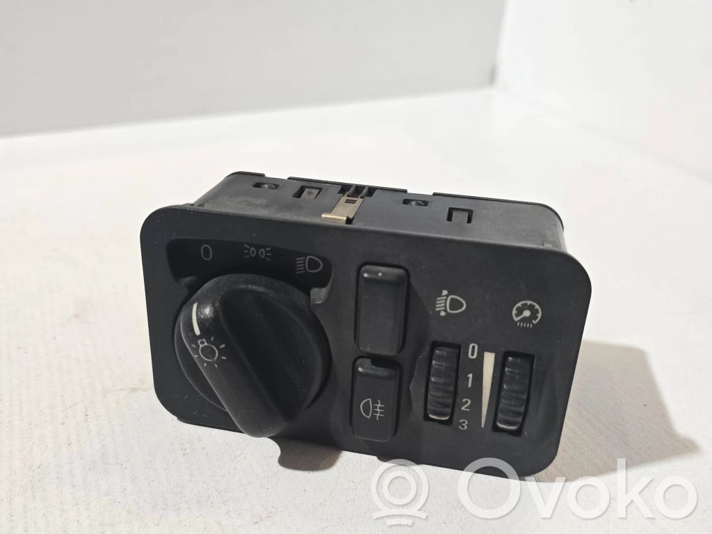 Opel Frontera B Light switch 