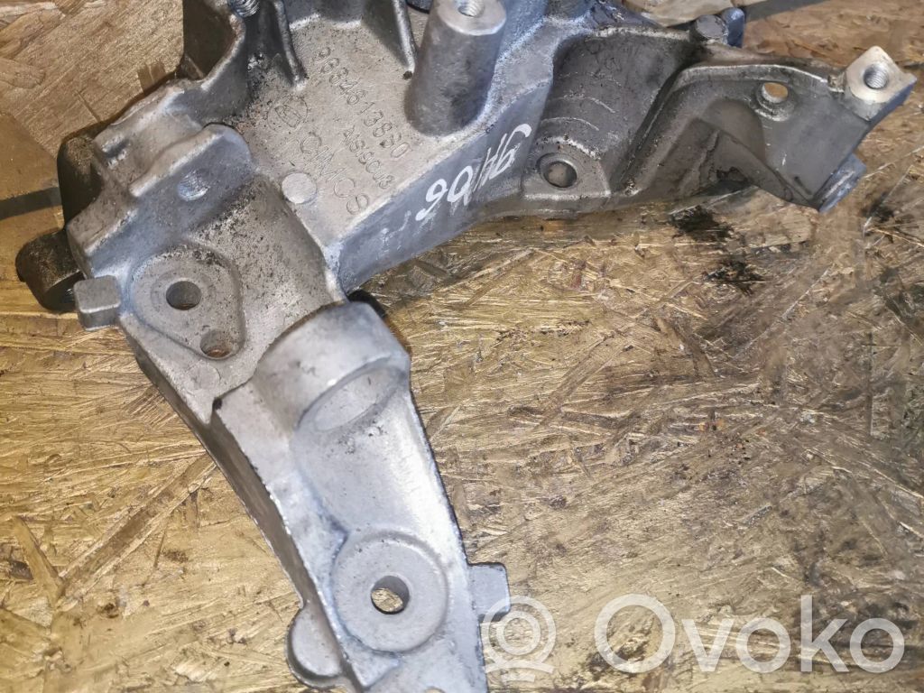 Engine mounting bracket   9684613880,AJS19CU3