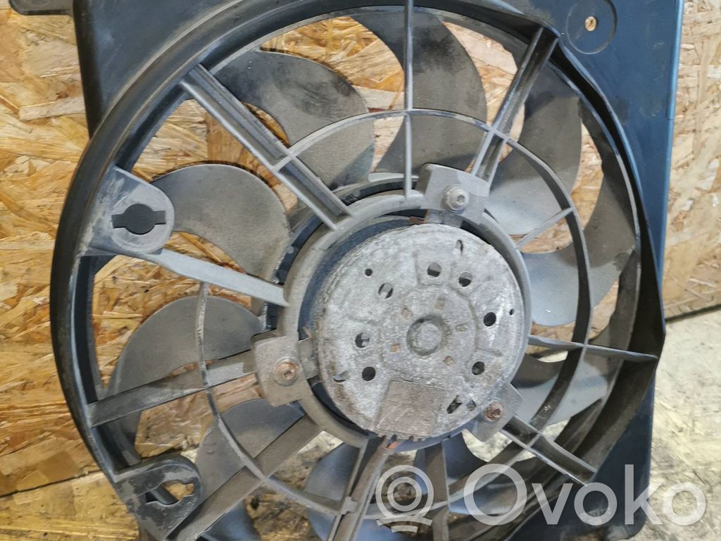 Opel Astra H Elektryczny wentylator chłodnicy 