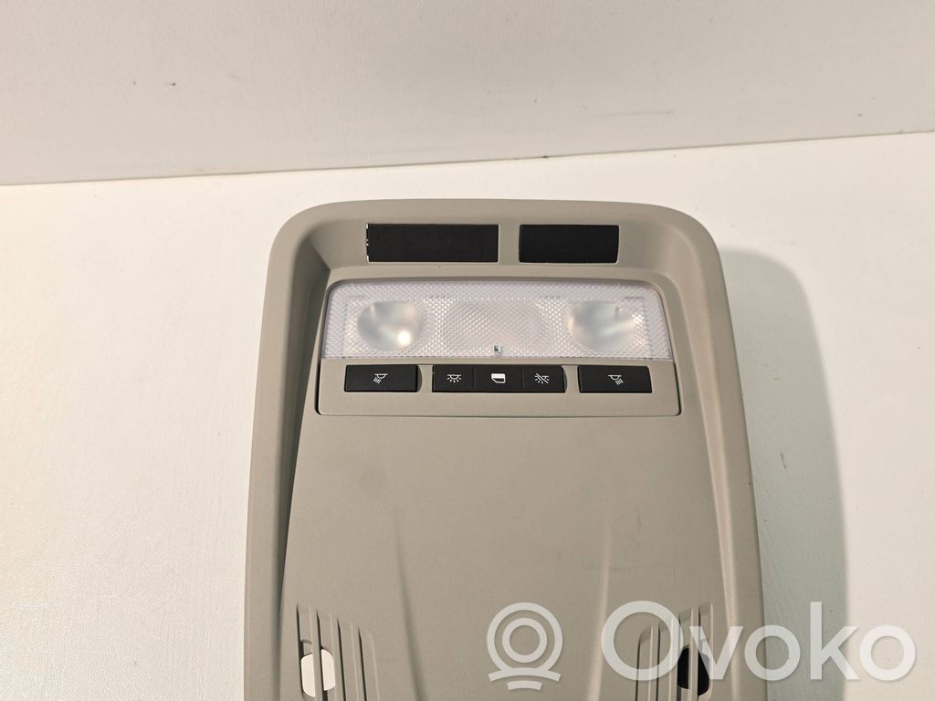Opel Astra K Luz del asiento delantero 