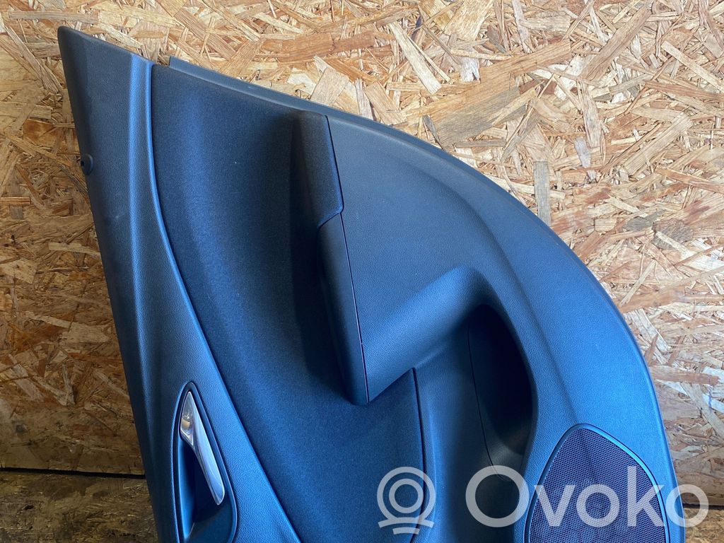Opel Astra K Apšuvums aizmugurējām durvīm 