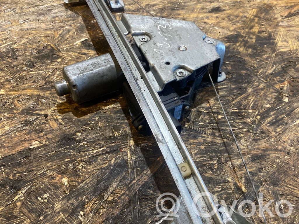 Opel Vectra B Takaoven ikkunan nostin moottorilla 