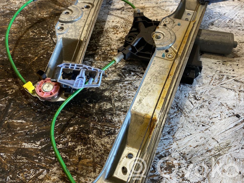Opel Corsa D Front door window regulator with motor 