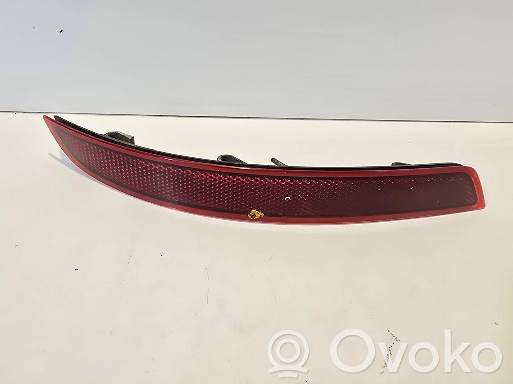 Opel Astra J Reflector de faros/luces traseros 