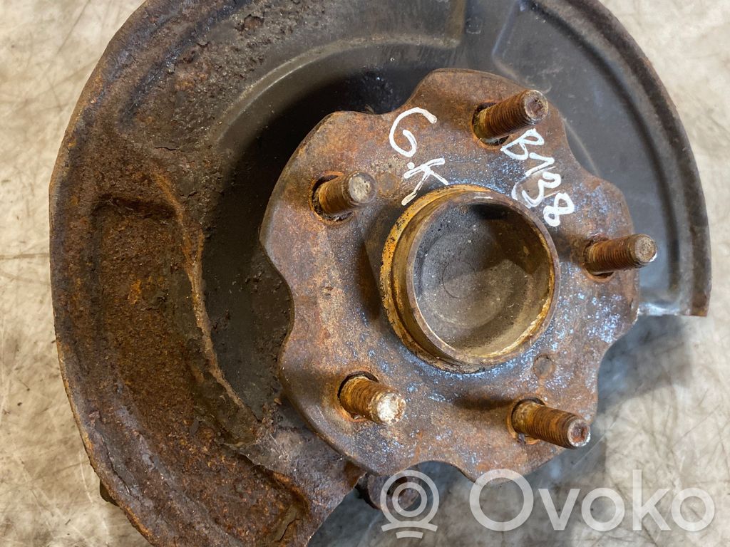 Toyota Avensis T270 Rear wheel hub 