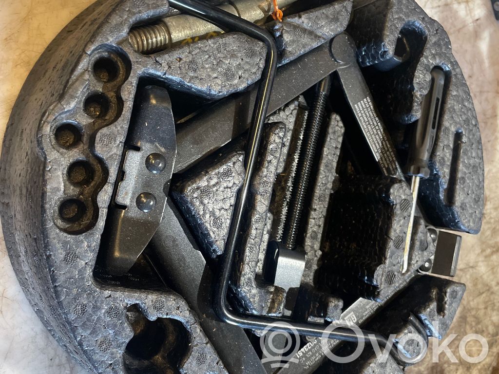 Opel Signum Lift Jack 