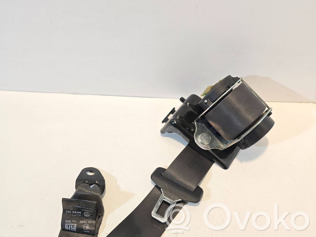 Opel Astra J Cinturón trasero 