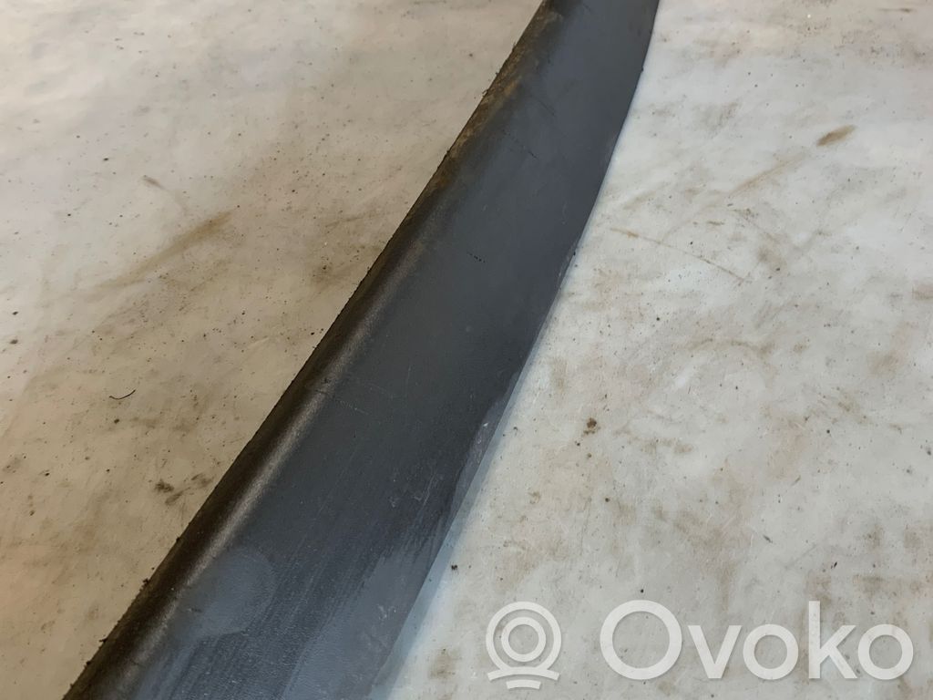 Front bumper lip   9116138,450481635