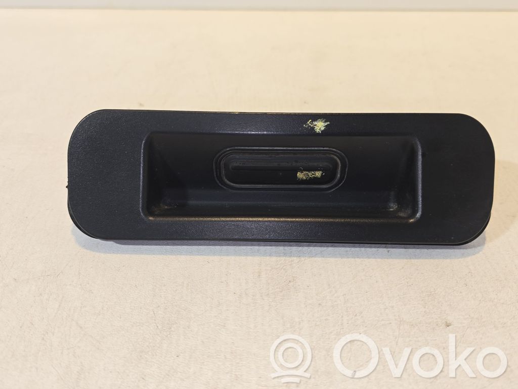 Opel Astra J Tailgate opening switch 