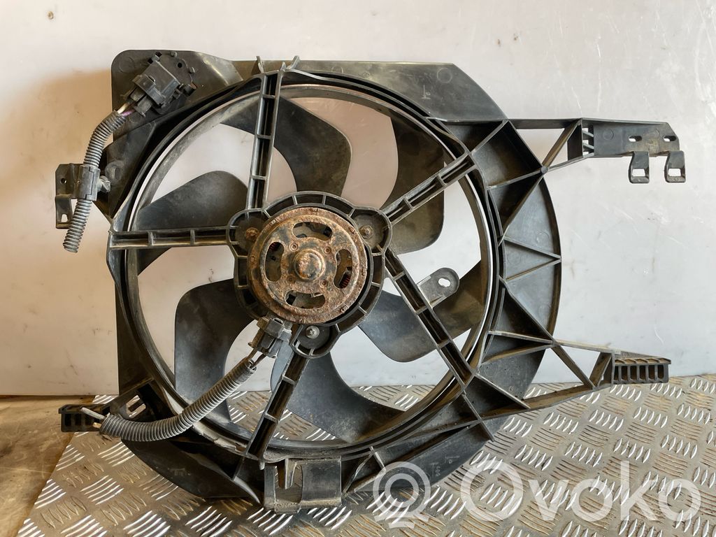 Opel Vivaro Elektrinis radiatorių ventiliatorius 