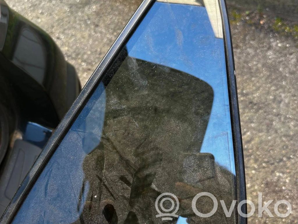 Subaru Outback (BS) Ventanilla de ventilación de la puerta trasera 