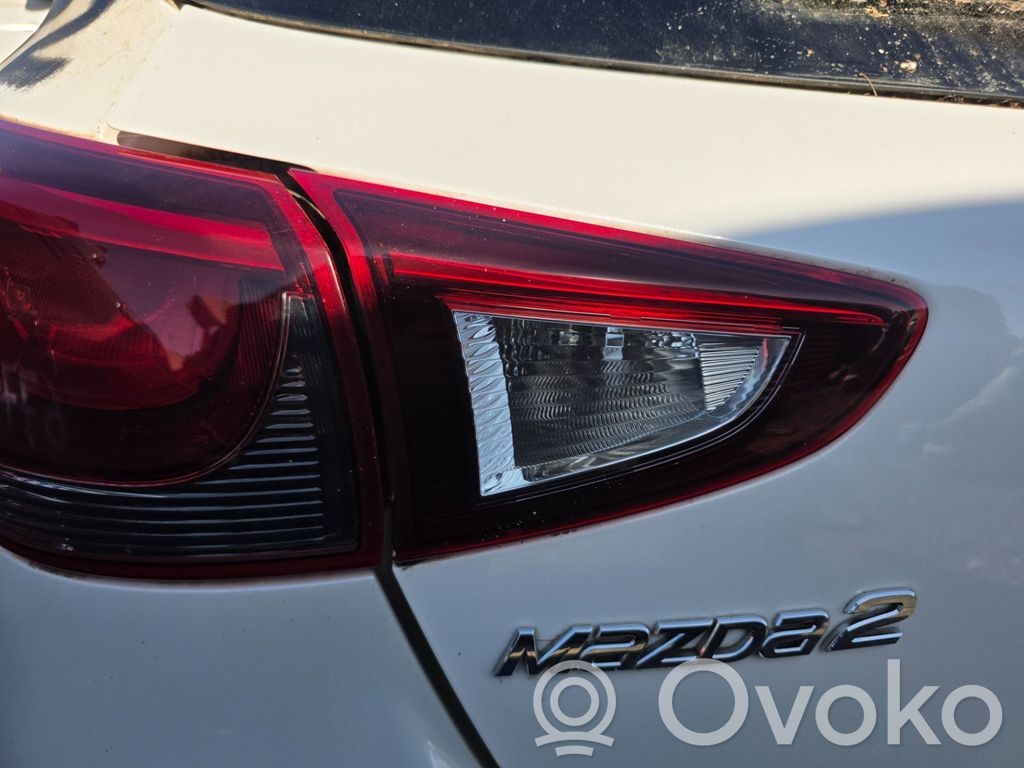 Mazda 2 Takaluukun takavalot 