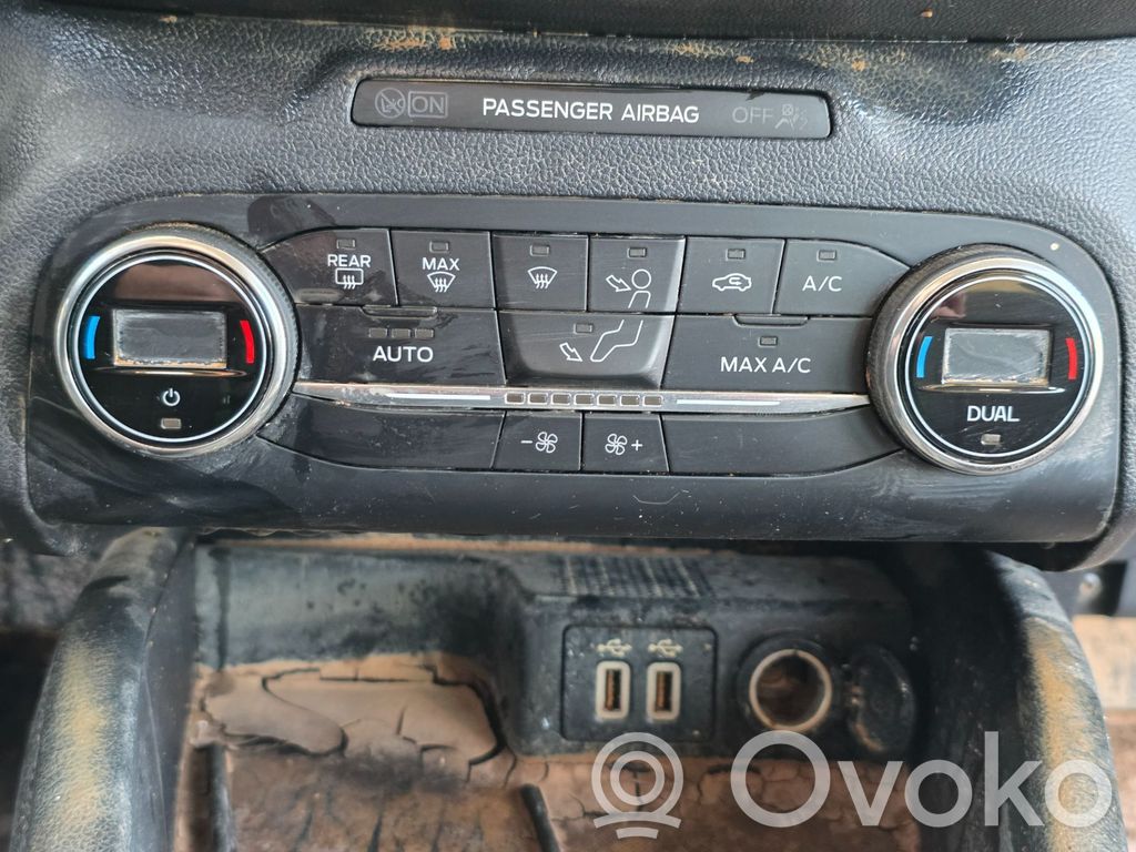 Ford Kuga II Climate control unit 