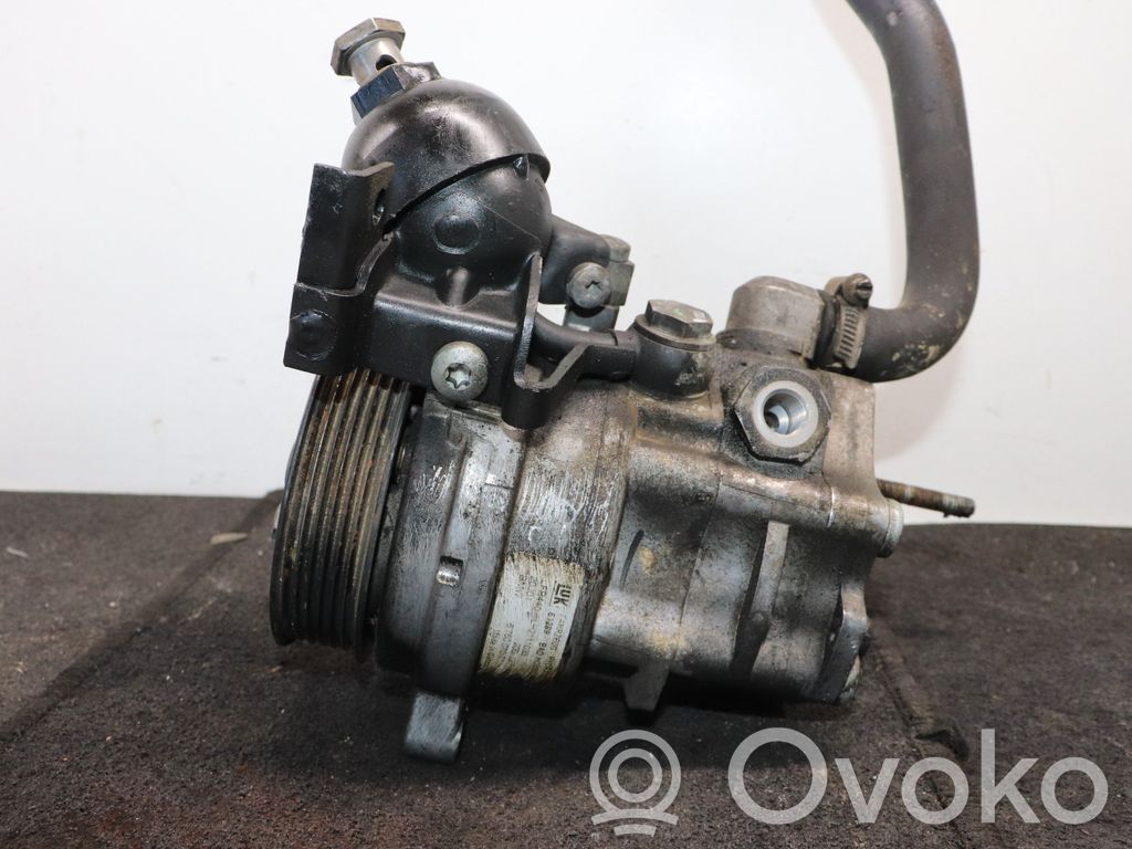 Power steering pump   LH2111035,N62B36