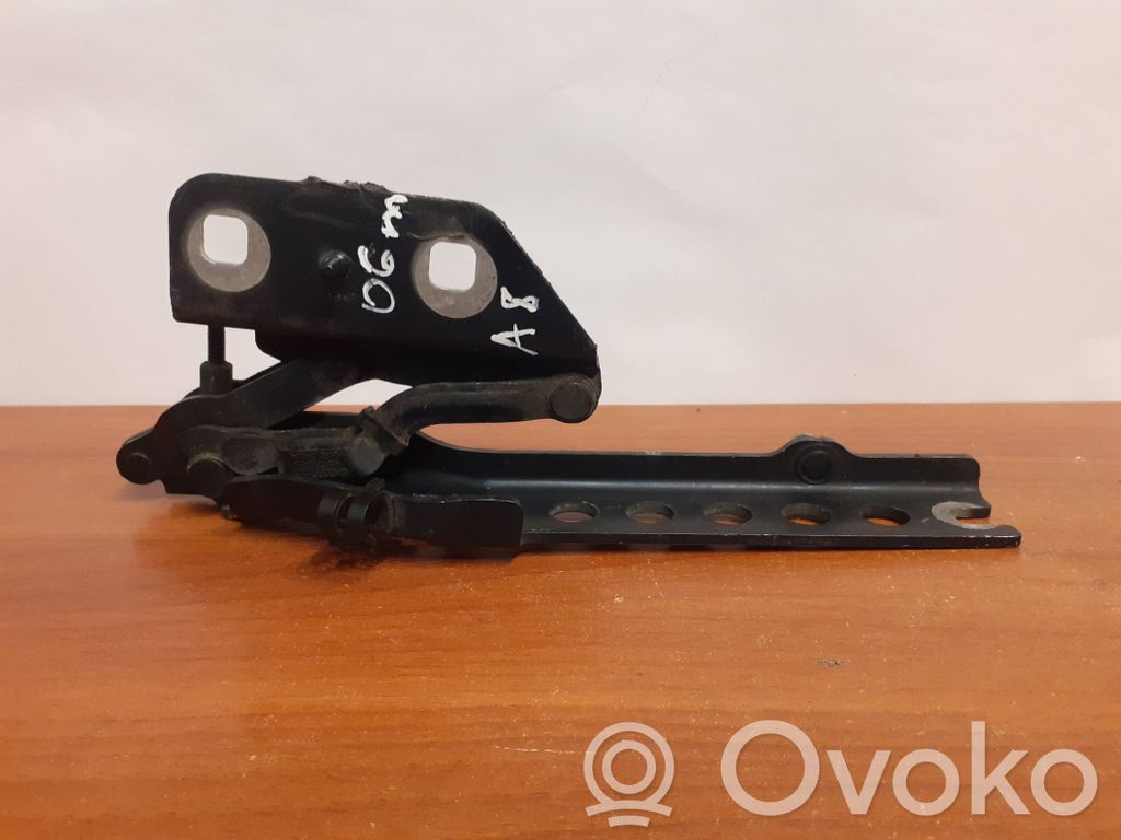 Engine bonnet/hood hinges   4E0823302E