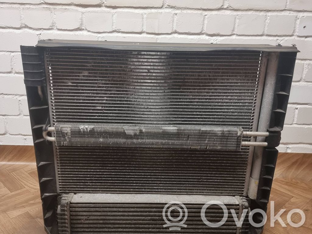 Radiator set   7586775,9239992,7809321