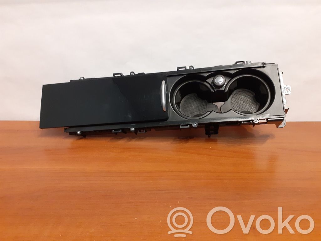 Land Rover Range Rover Sport L494 Uchwyt na kubek deski rozdzielczej 