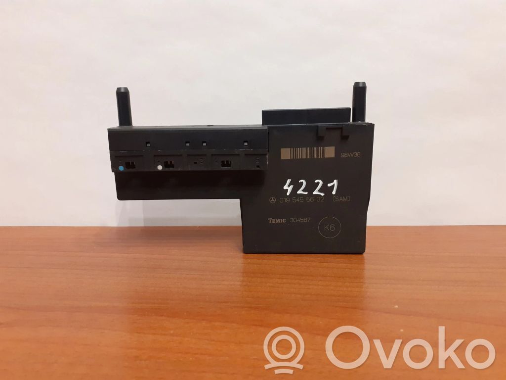 Mercedes-Benz E W210 Fuse module 