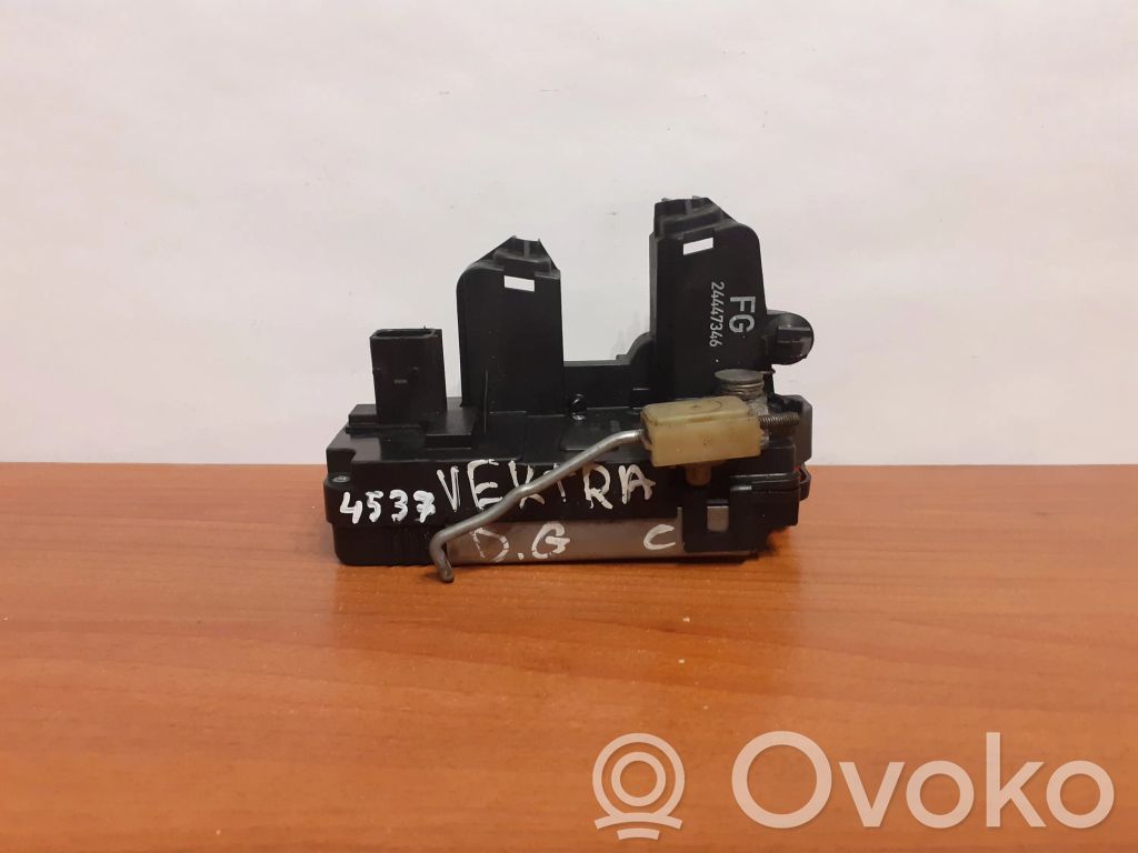 Opel Vectra C Zamek drzwi tylnych 