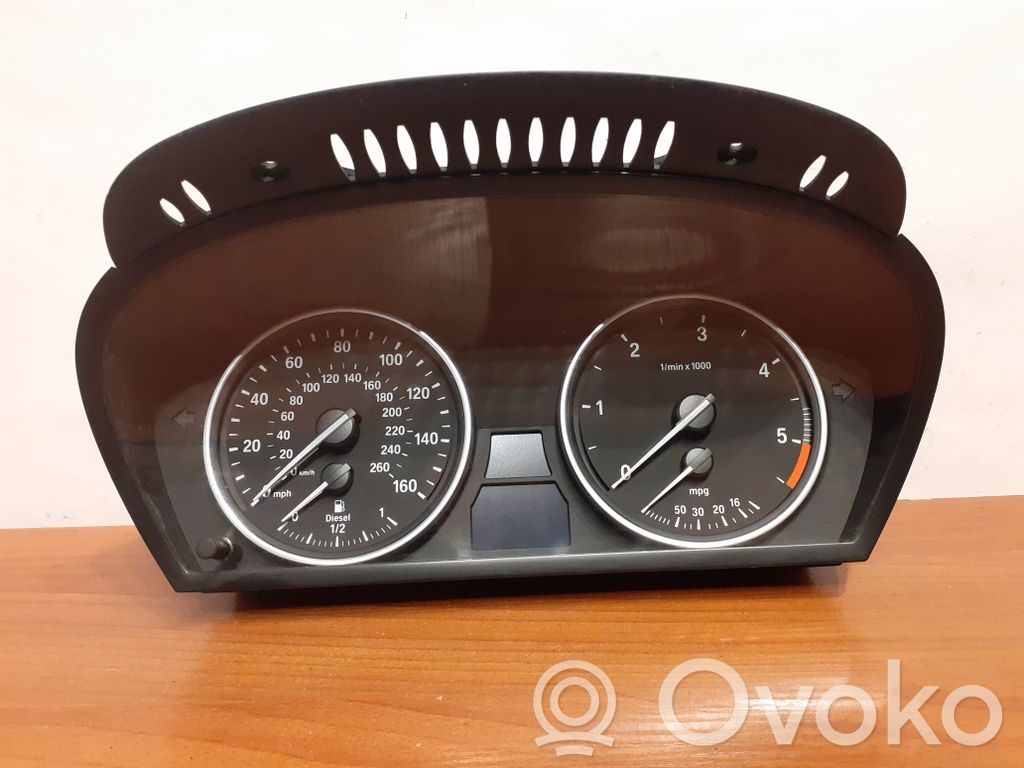 BMW X5 E70 Speedometer (instrument cluster) 