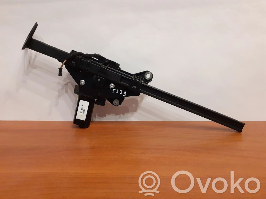 Mercedes-Benz E A207 Seat belt adjustment motor 