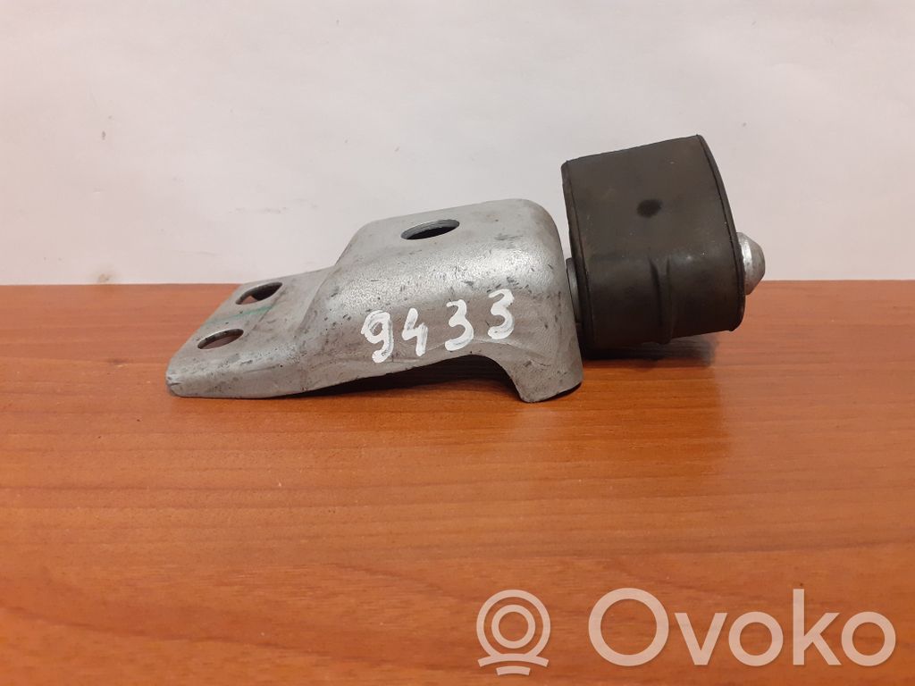 Volvo XC40 Mocowanie / Uchwyt tłumika 