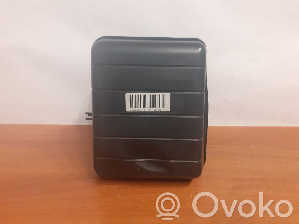 BMW 5 F10 F11 Intake resonator 