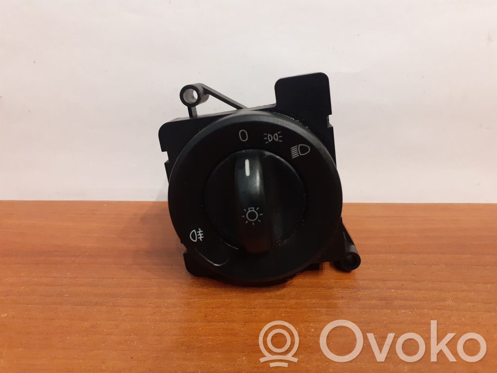 Mercedes-Benz Sprinter W906 Light switch 