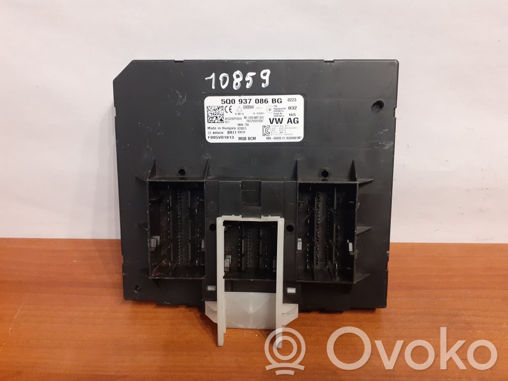 Volkswagen PASSAT B8 Unidad de control/módulo de carrocería central 