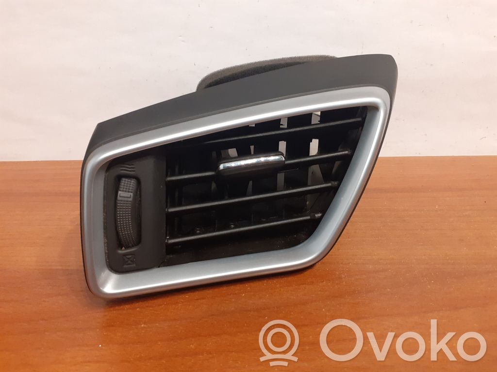 Nissan Qashqai Dysze / Kratki nawiewu deski rozdzielczej 