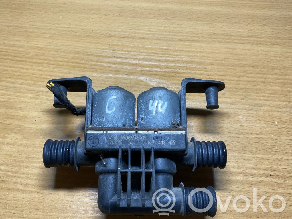 BMW X5 E53 Coolant heater control valve 