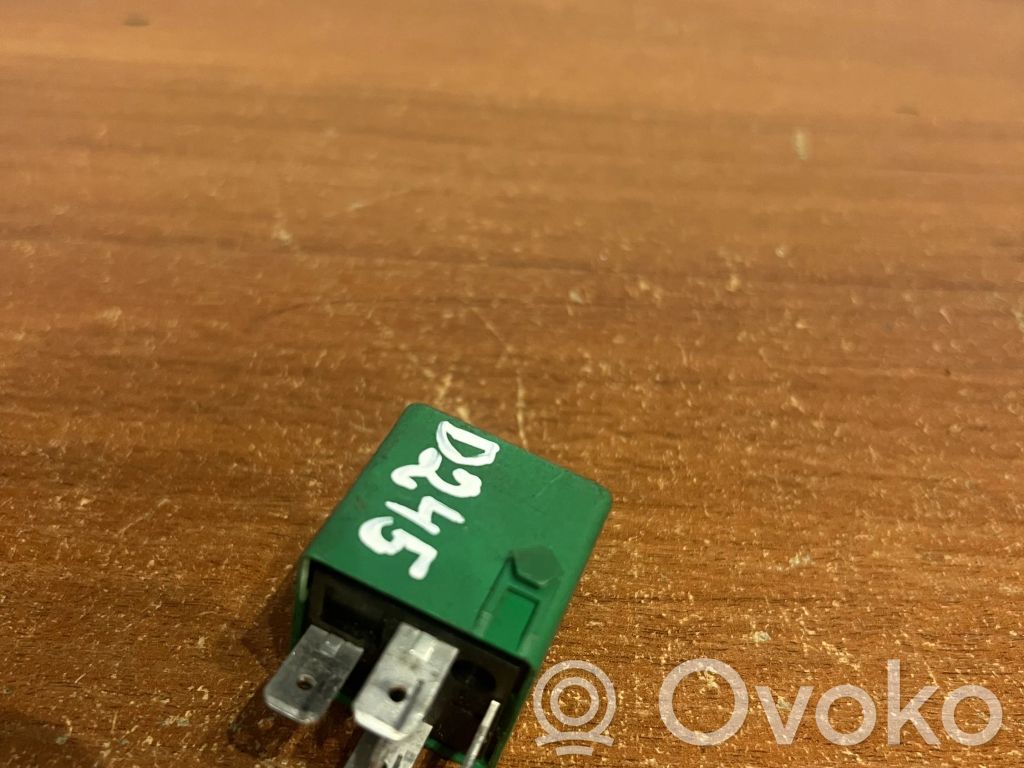 Mercedes-Benz A W168 Cita veida releji 