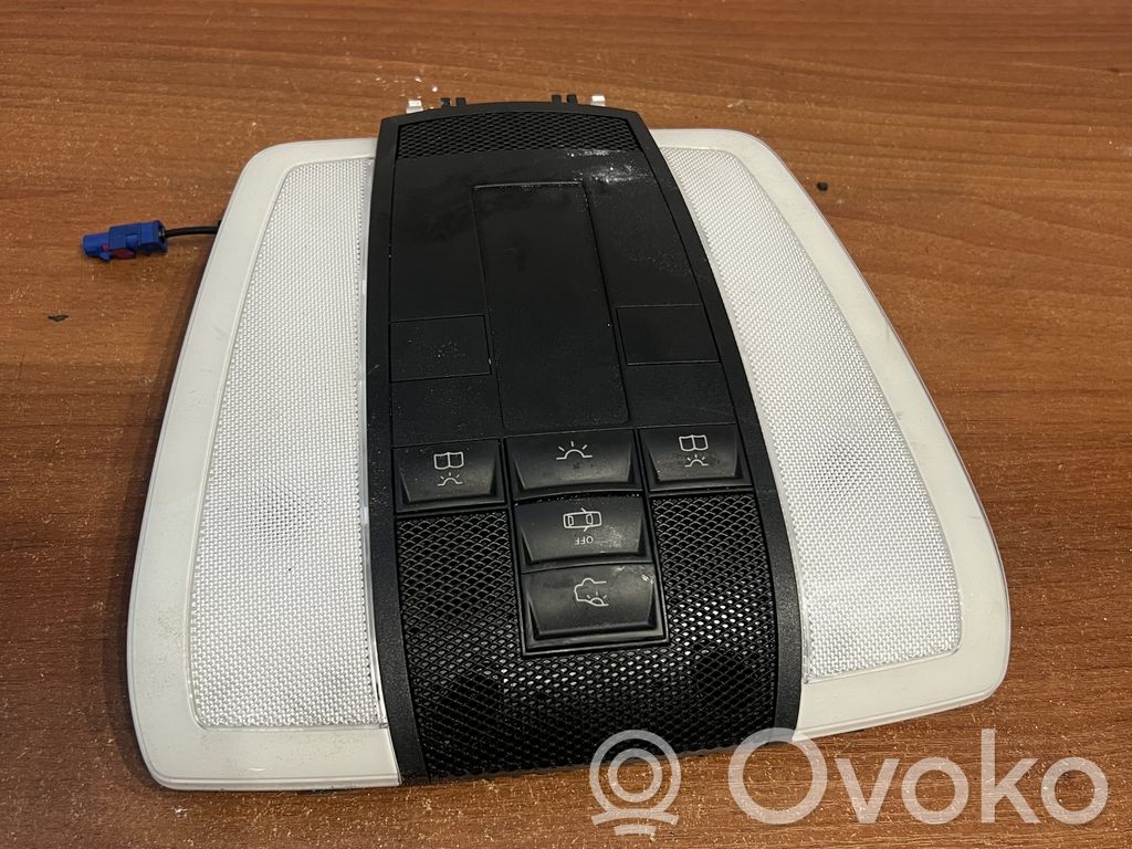Mercedes-Benz C W204 Front seat light 