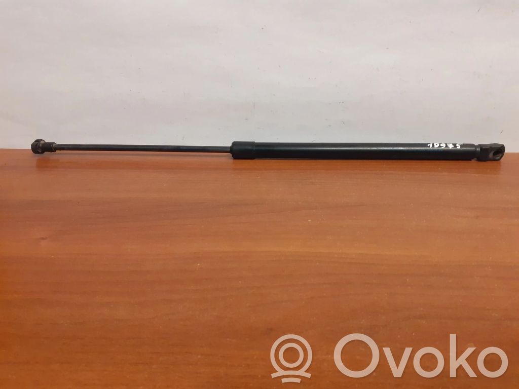 Nissan Qashqai Amortyzator klapy tylnej bagażnika 