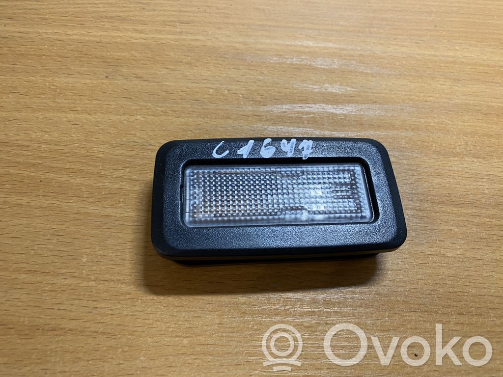 Éclairage lumière plafonnier avant   9130833,C1647