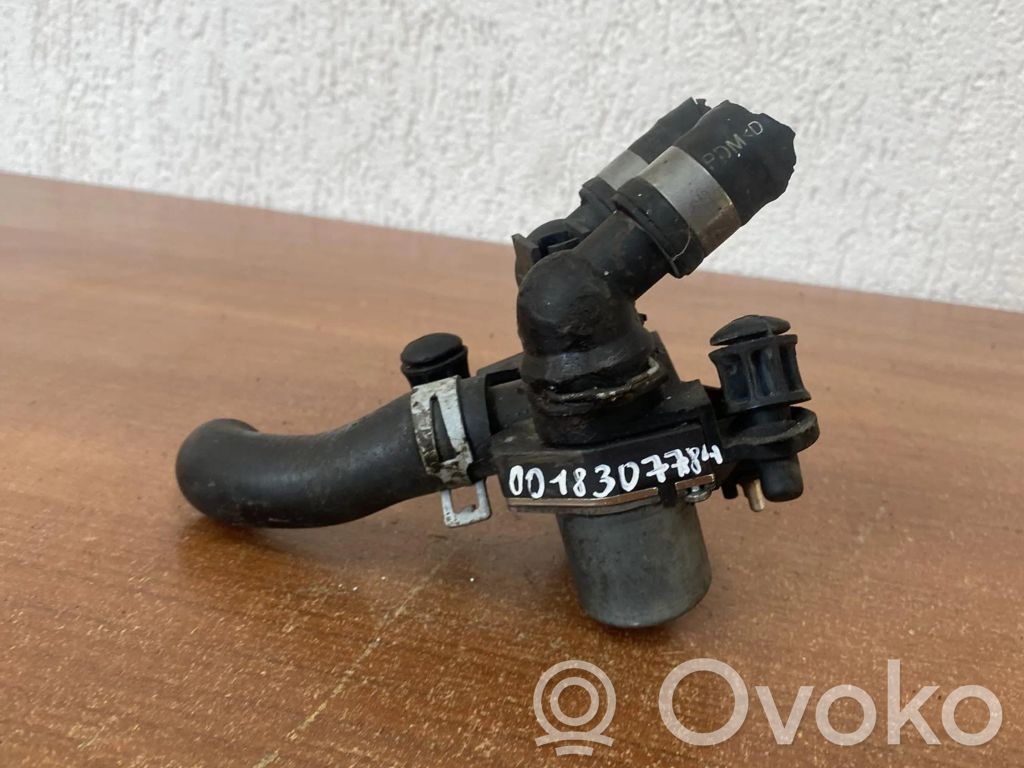 Mercedes-Benz E W210 Coolant heater control valve 