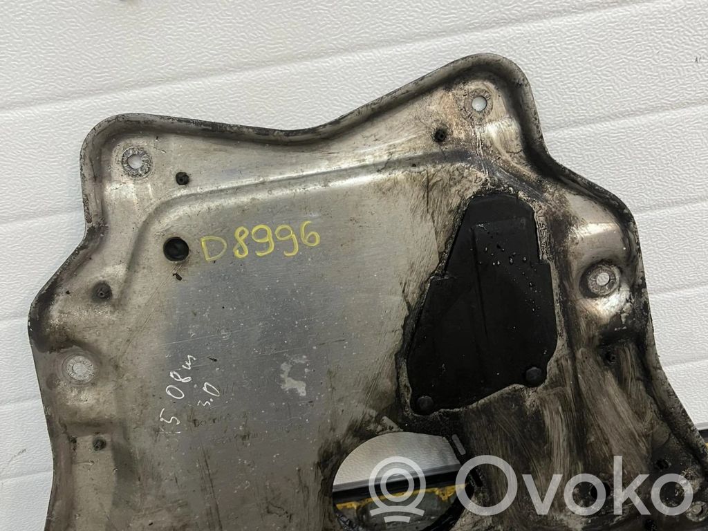 BMW X5 E70 Engine splash shield/under tray 