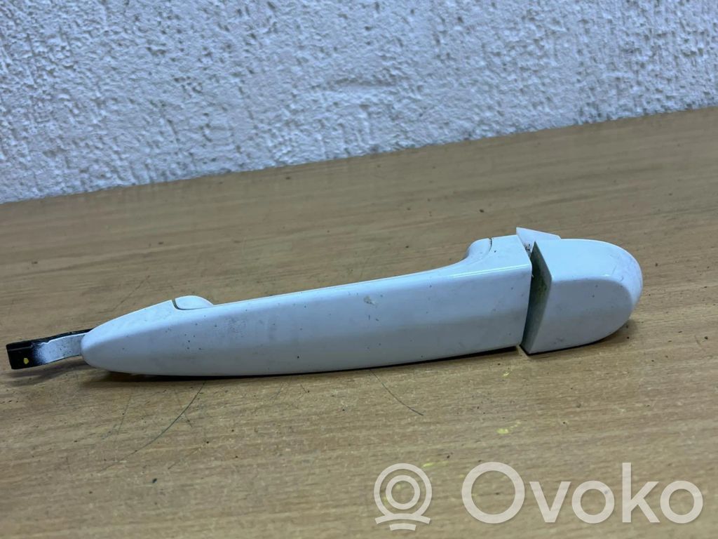 Poignée extérieure avant   E9XL16,D9187